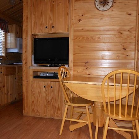 Oakzanita Springs Camping Resort Cabin 1 Descanso Luaran gambar