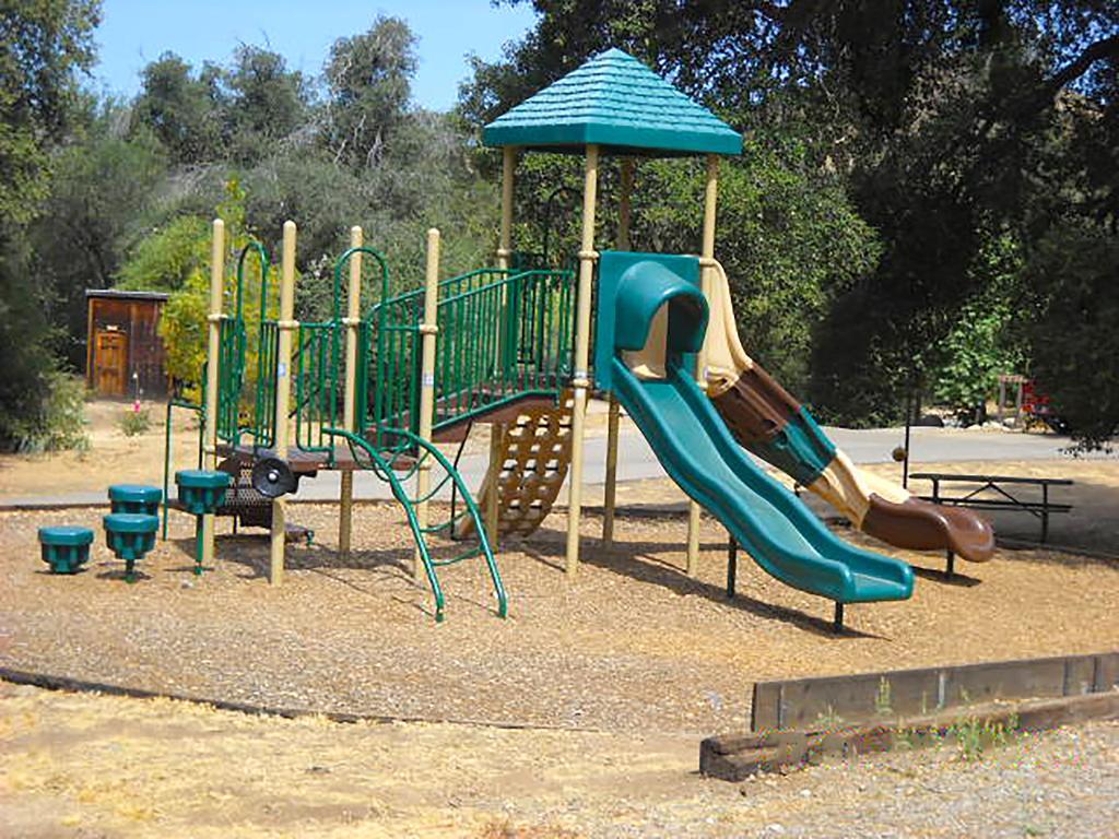 Oakzanita Springs Camping Resort Cabin 1 Descanso Luaran gambar